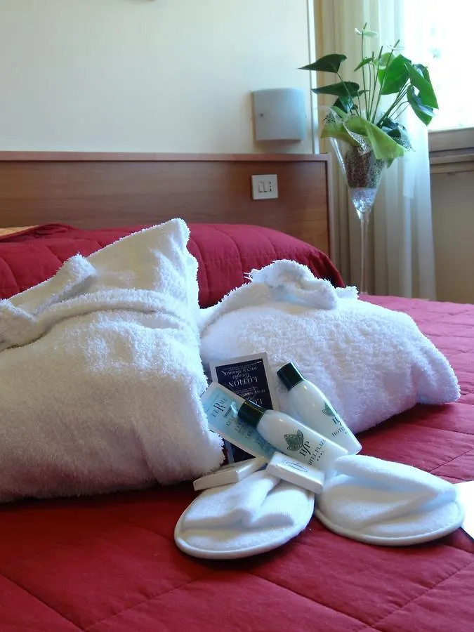 Hotel Plaza Tabiano Terme 3*,