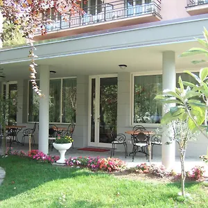Elvira Hotel